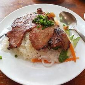 Cần tuyển gấp 1 bạn phụ quán cơm làm đi vể tại Củ Chi