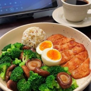 Tìm chị giúp việc nhà đi làm ngay : 0978609760 ( có zalo)