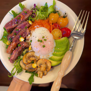 Tìm một cô giúp việc nhà ở lại, làm việc ở Quận 4 lương 12 triệu