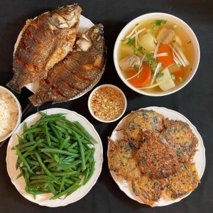 TÌM GẤP CHỊ CHĂM SÓC BÀ TẠI Q5