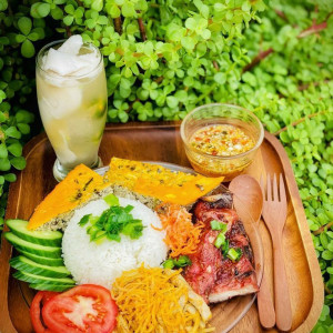 VỢ CHỒNG EM CẦN CÔ VỀ CƠM NƯỚC NỘI TRỢ LƯƠNG 12 TRIỆU Ở QUẬN 1