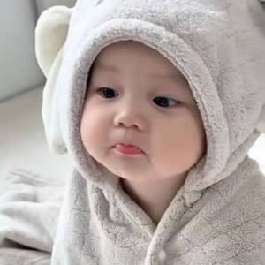 Cần 1 Cô Chăm Bé- Biết Tiếng Anh -12tr-Q2