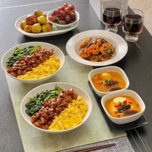 VIỆC NHIỀU EM CẦN TUYỂN 10 CÔ GIÚP VIỆC ĐI LÀM NGAY