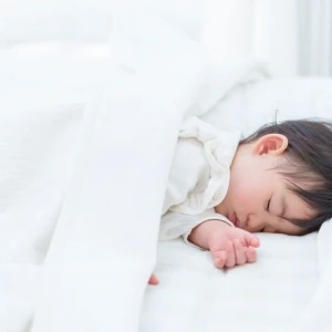 Cần tuyển gấp cô chăm bé 2 tháng tại Quận 4