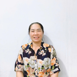 Chị Luyến, sinh năm 1970, quê Vĩnh Long - Công việc: giúp việc nhà phụ chăm bé