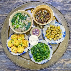 Em Cần Tuyển Một Chị Chăm Trẻ - 10 Triệu – Bao Ăn Ở