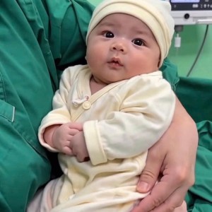 CẦN GẤP CÔ CHUYÊN CHĂM BÉ – KHÔNG LÀM VIỆC NHÀ: 0978609760