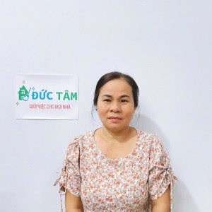 Chị quê miền trung chịu khó tìm việc giúp việc nhà, phụ quán ăn : 0906906537 ( có zalo)