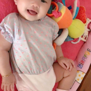 Vợ Chồng Em Đang Cần Tìm Chị Chăm Sóc Bé Tốt