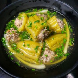 Em cần tuyển chị phụ quán cơm tại đường Nguyễn Thị Minh Khai Q3