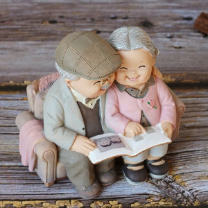 Tìm Gấp Chị Biết Cách Chăm Sóc Người Lớn Tuổi