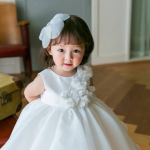 Cần tuyển gấp chị chăm em bé gái 3.5 tuổi bao ăn ở lại tại Tân Bình.