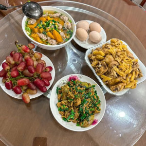 Cần 1 chị bảo mẫu chăm bé sơ sinh bao ăn ở tại quận 12