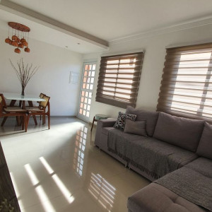 -Gia Đình Cần Chị Giúp Việc Bao Ăn Ở, Lương 8 Triệu, Làm Ở Quận 2.