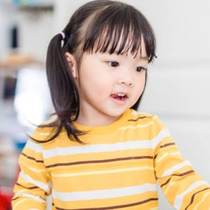 Cần tuyển gấp chị chăm em bé 3.5 tuổi bao ăn ở lại tại Tân Bình.