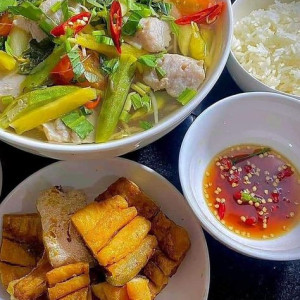 Em cần cô giúp việc làm chung cư Quận 4 nghỉ chủ nhật lương 8 triệu