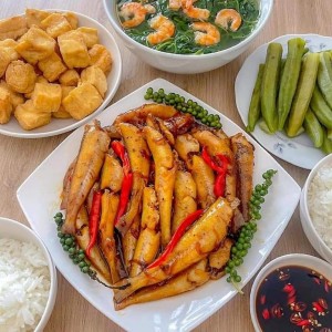 Tuyển 5 chị giúp việc tuổi 30-50 nhận việc đi làm ngay