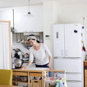 Cần gấp cô giúp việc nhà, lương 11 triệu