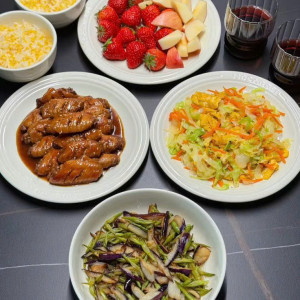 Bố đơn thân cô giúp việc nhà tại chung cư Lavita Garden, Quận Thủ Đức lương 11 triệu.