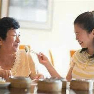 Vợ chồng em đi làm suốt cần cô miền bắc về ở với ông bà lương 9tr/tháng