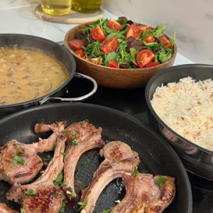 TUYỂN CÔ GIÚP VIỆC NHÀ LÂU DÀI LƯƠNG 10 TRIỆU.