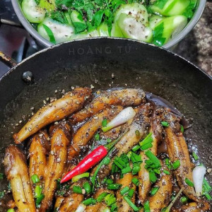 Tháng mới em cần tuyển gấp chị miền Trung dưới 40 tuổi làm việc nhà ở Quận 2