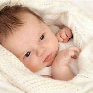 Cần gấp chị chăm bé hơn 1 tuổi làm ăn ở lại tại Quận Bình Thạnh