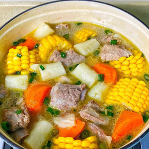 Tìm gấp 1 chị dưới 45 tuổi giúp việc nhà cho gia đình tại quận 1