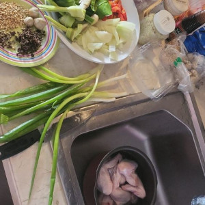 Vợ Chồng Trẻ Ở Gần Chợ Đầu Mối Thủ Đức Tìm Chị Giúp Việc Bao Ăn Ở.