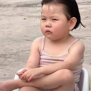 Em cần Tuyển gấp chị chăm em bé 6 tháng tuổi ở lại tại Quận Tân Phú