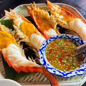 📢 TUYỂN CÔ CHĂM BÀ ĐI ĐỨNG YẾU Ở ĐỒNG THÁP